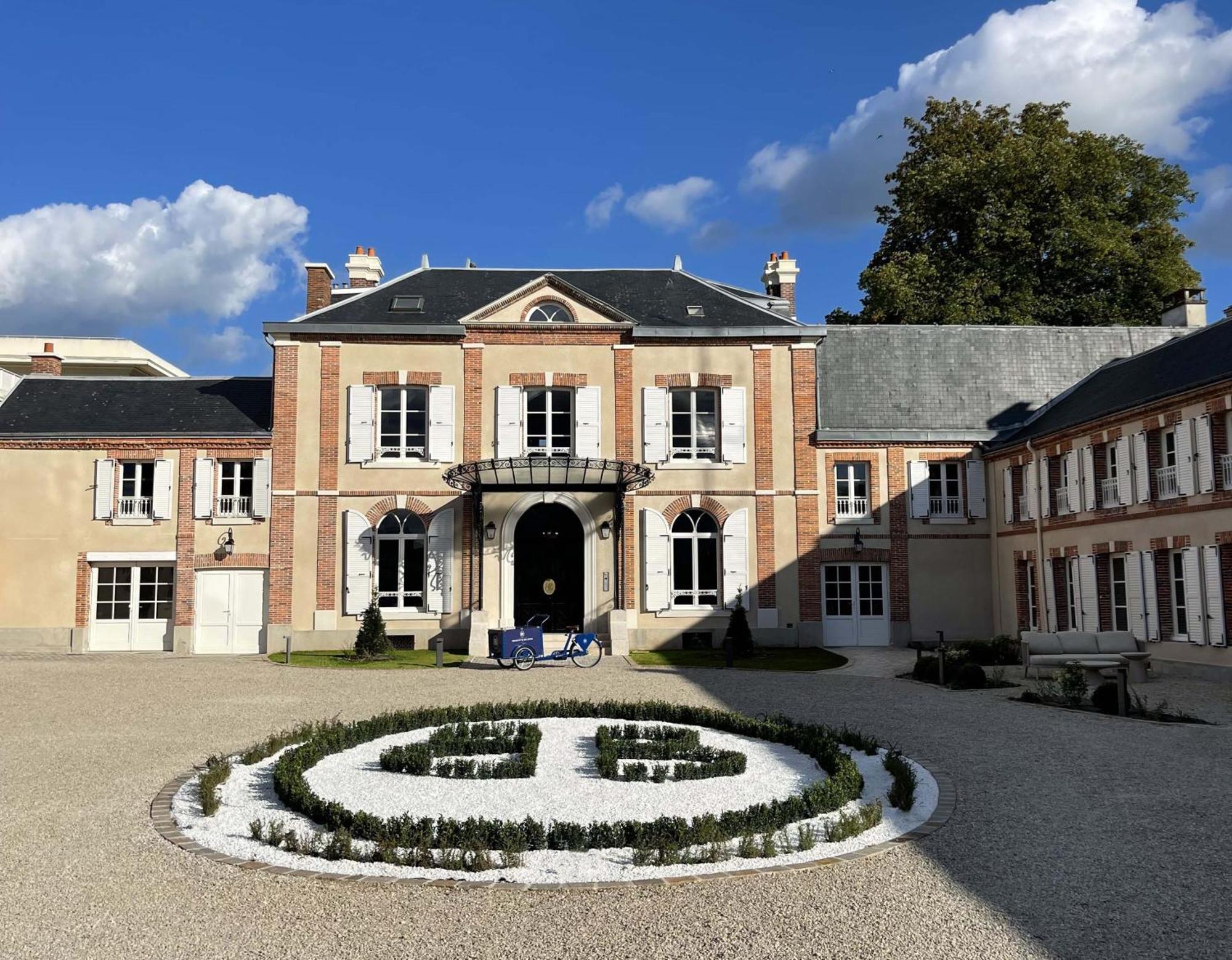 Les Suites Bb, Champagne Besserat De Bellefon Эперне Экстерьер фото