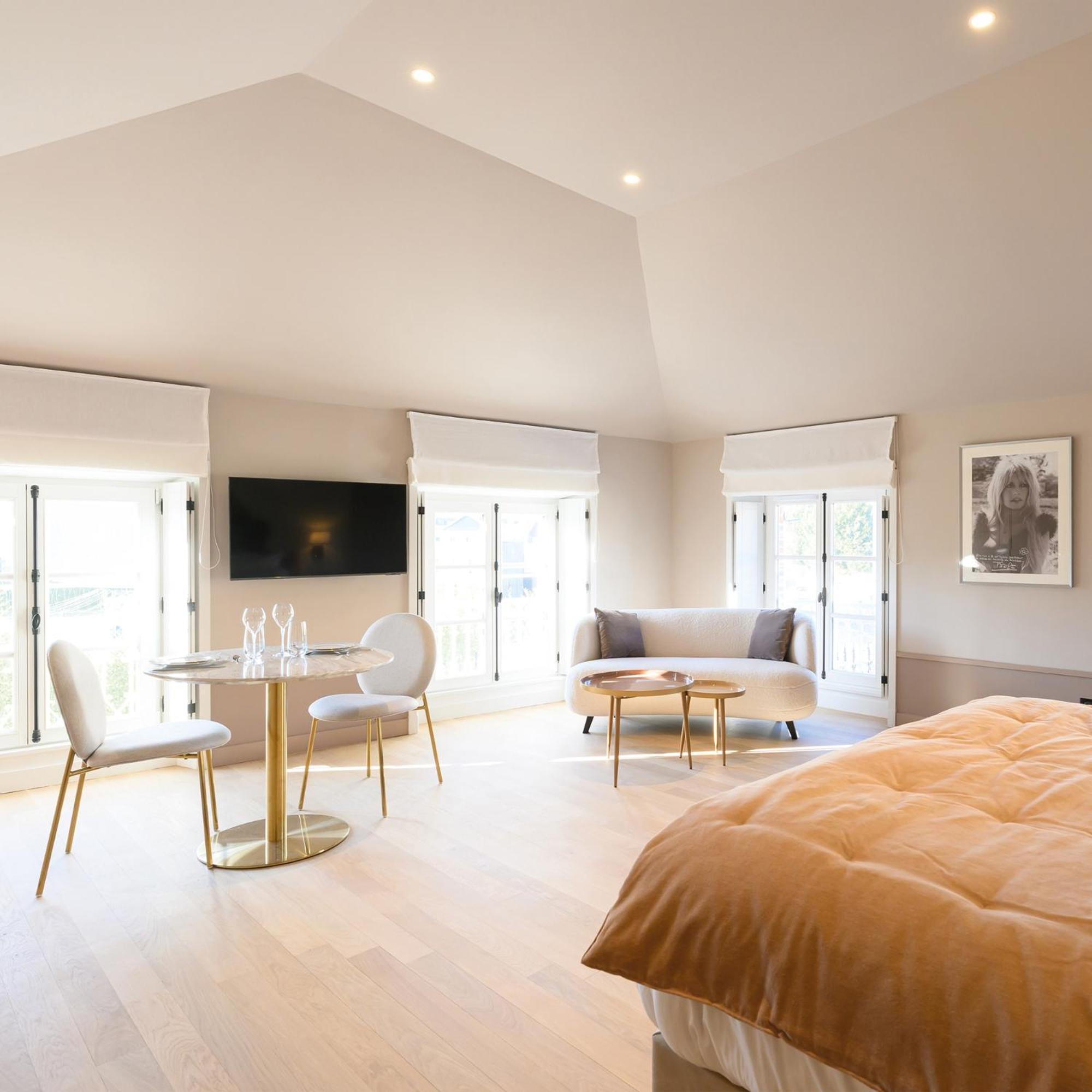 Les Suites Bb, Champagne Besserat De Bellefon Эперне Экстерьер фото